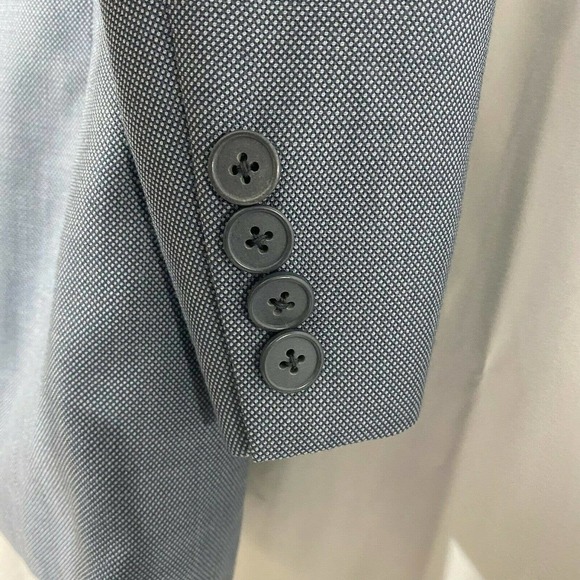 Neiman Marcus Size 40R Men's Gray Nailhead Two Button Sport Coat Surgeon Cuffs - Picture 4 of 12